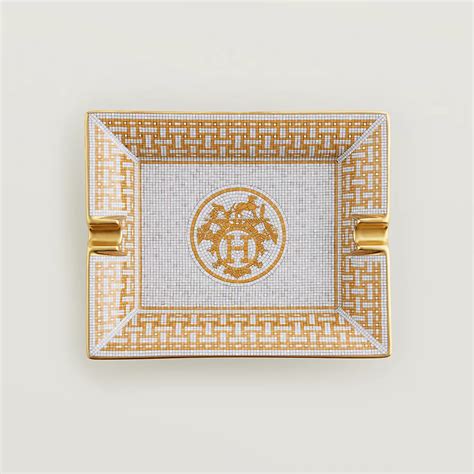 hermes mosaique au 24 gold tray|Hermès Mosaique Au 24 Gold Dinnerware .